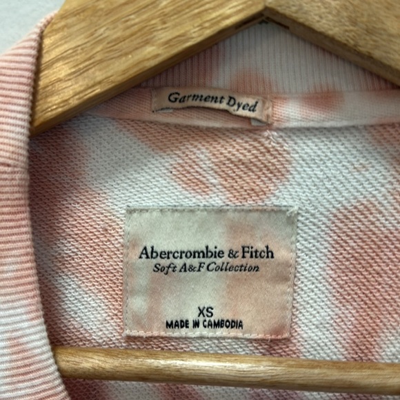 Abercrombie and Fitch Garment Dyed Tie Dye Sweatshirt w/raw hem. Size XS - Picture 2 of 2